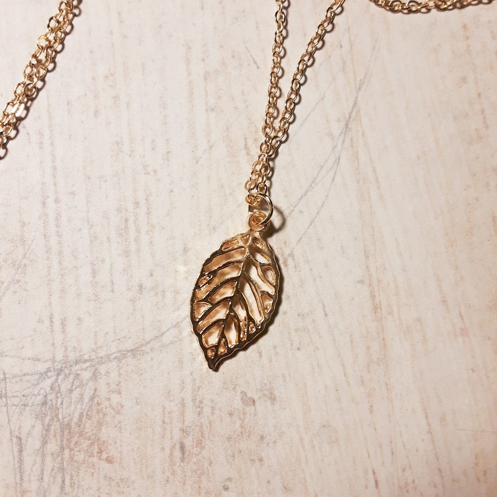 Layered Gold Turquoise Feather Pendant Necklace - Picture 4 of 6